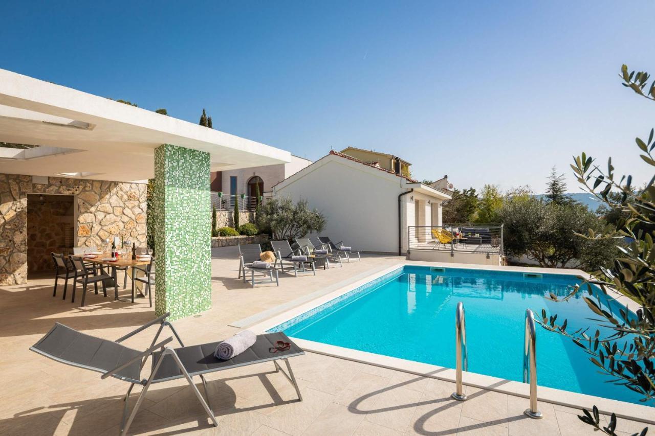 Villa Tela With Pool Zaboric Esterno foto