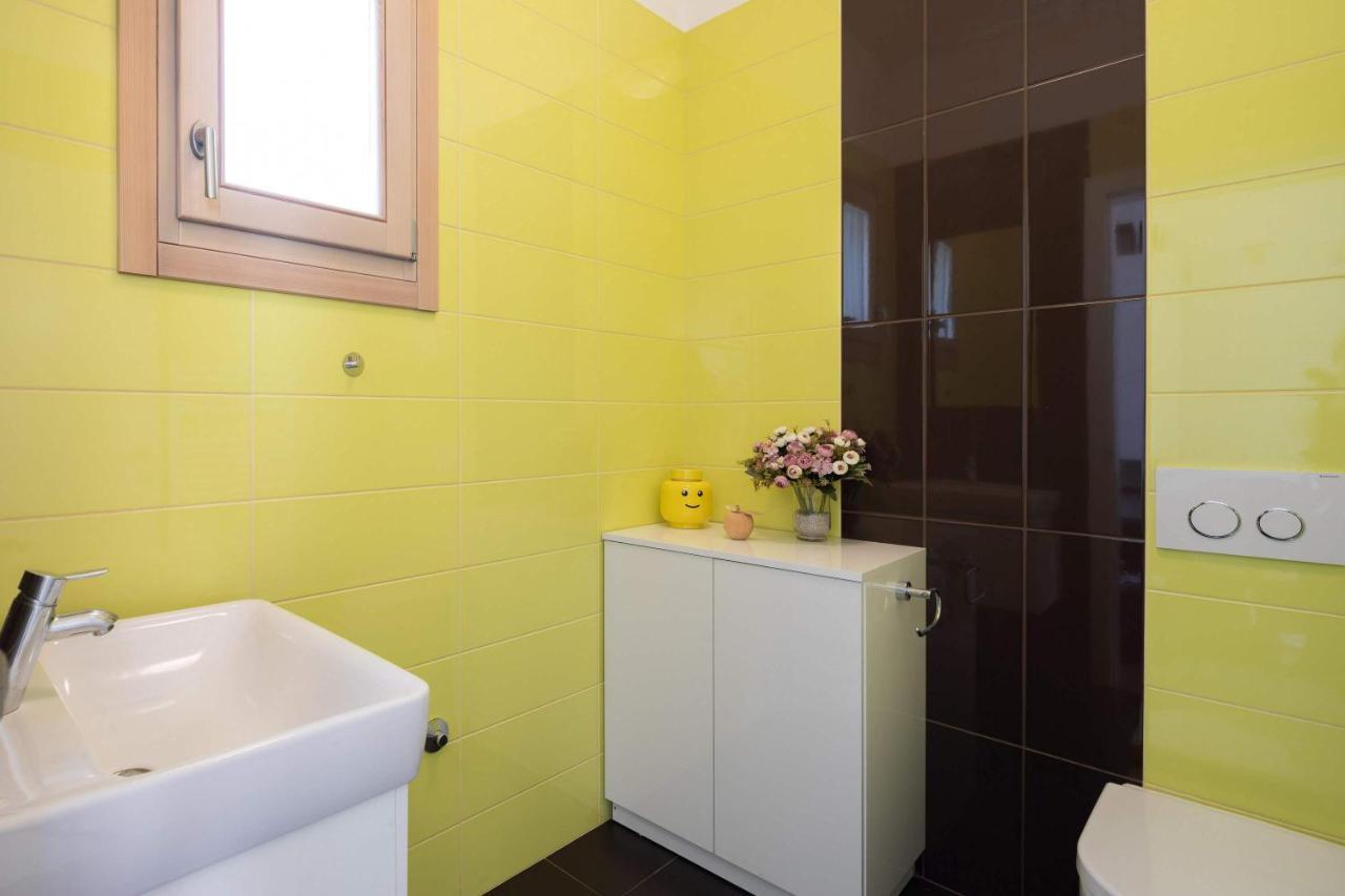 Villa Tela With Pool Zaboric Esterno foto