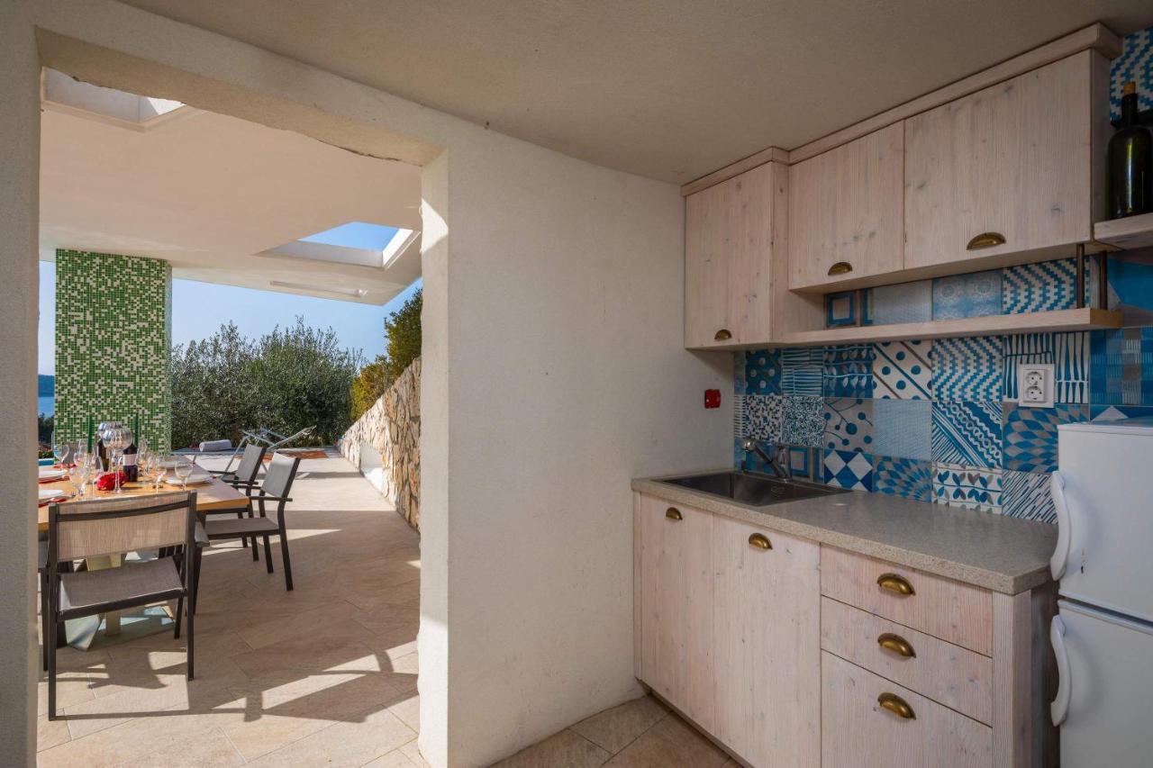 Villa Tela With Pool Zaboric Esterno foto