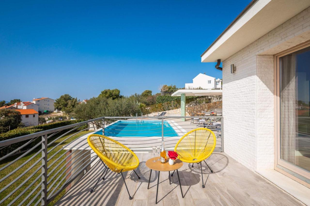 Villa Tela With Pool Zaboric Esterno foto